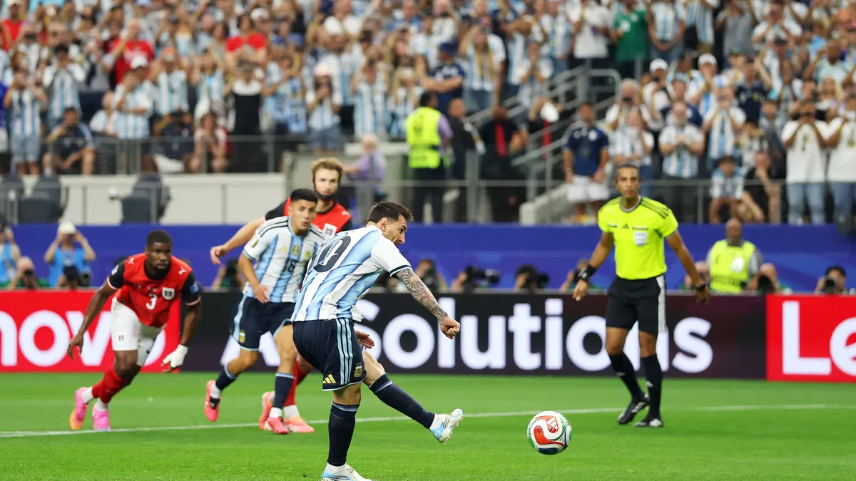 imgi_18_penal-messi