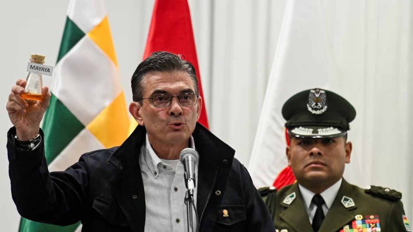 imgi_8_el-presidente-de-bolivia-rodrigo-paz-foto-reuters-3Z5W2C7SKNBYXNE7LHXFS