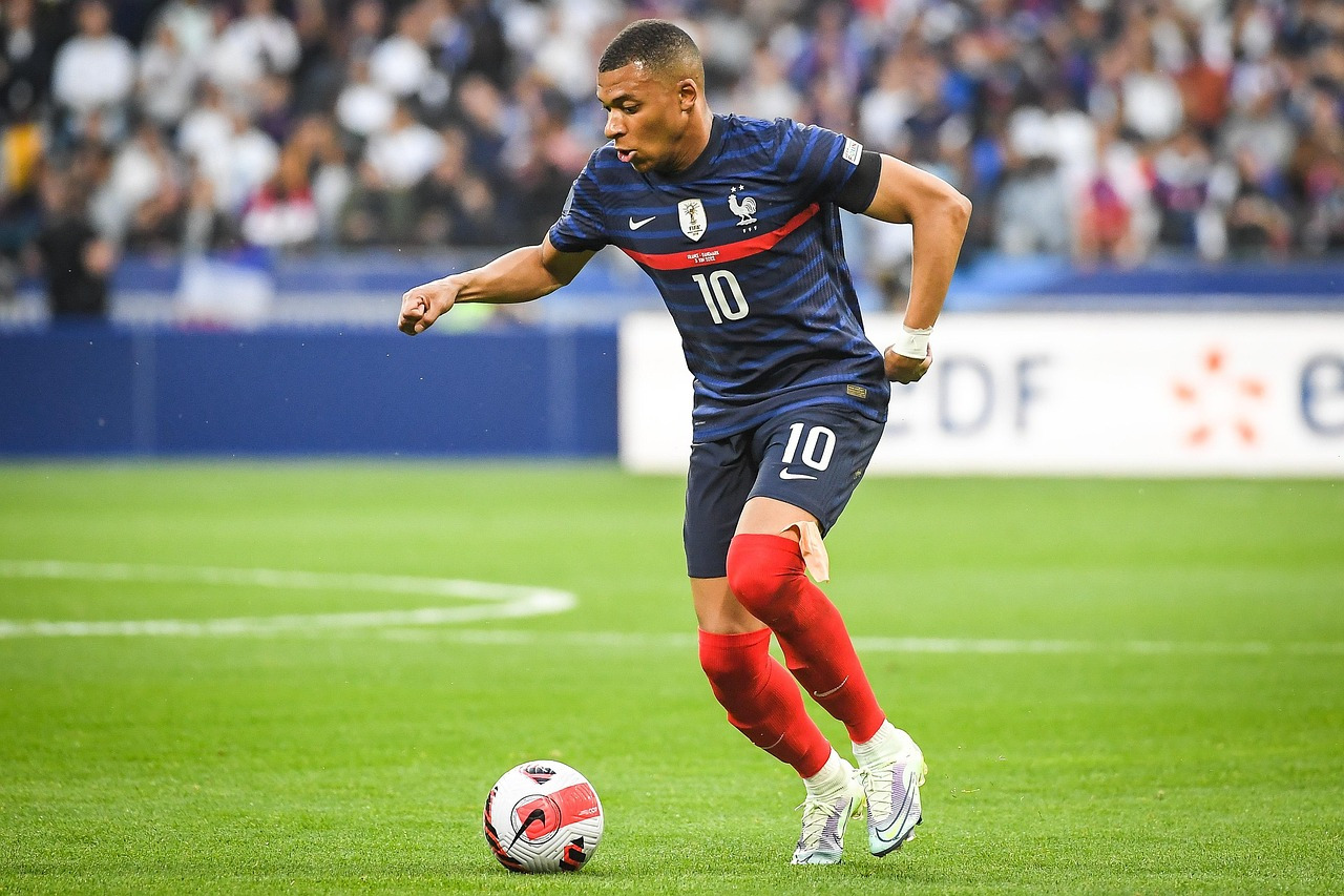 imgi_86_kylian-mbappe-7250181_1280
